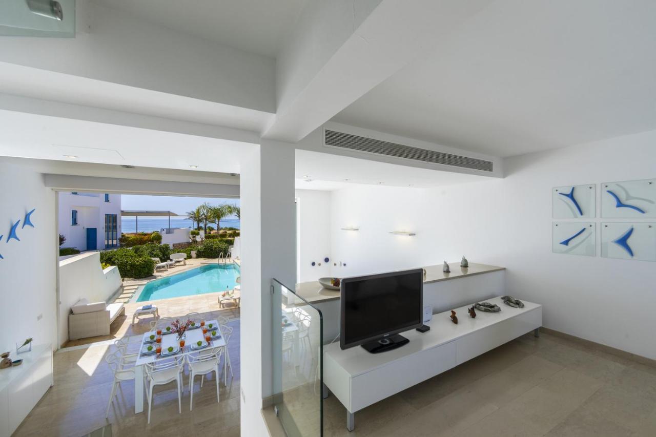 Protaras Villa Kalena Seafront Ngoại thất bức ảnh